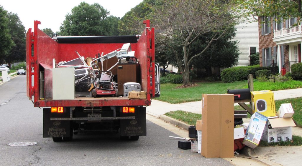 Efficient Junk Hauling Services to Help You Reclaim Your Space