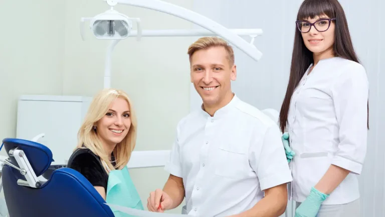 How Botox Assists Dentists in Achieving Superior Cosmetic Veneer Outcomes